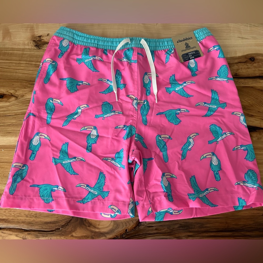 Chubbies NEW Youth XL 18/20 Swim Trunks Toucan Do Its Pink Mesh Liner